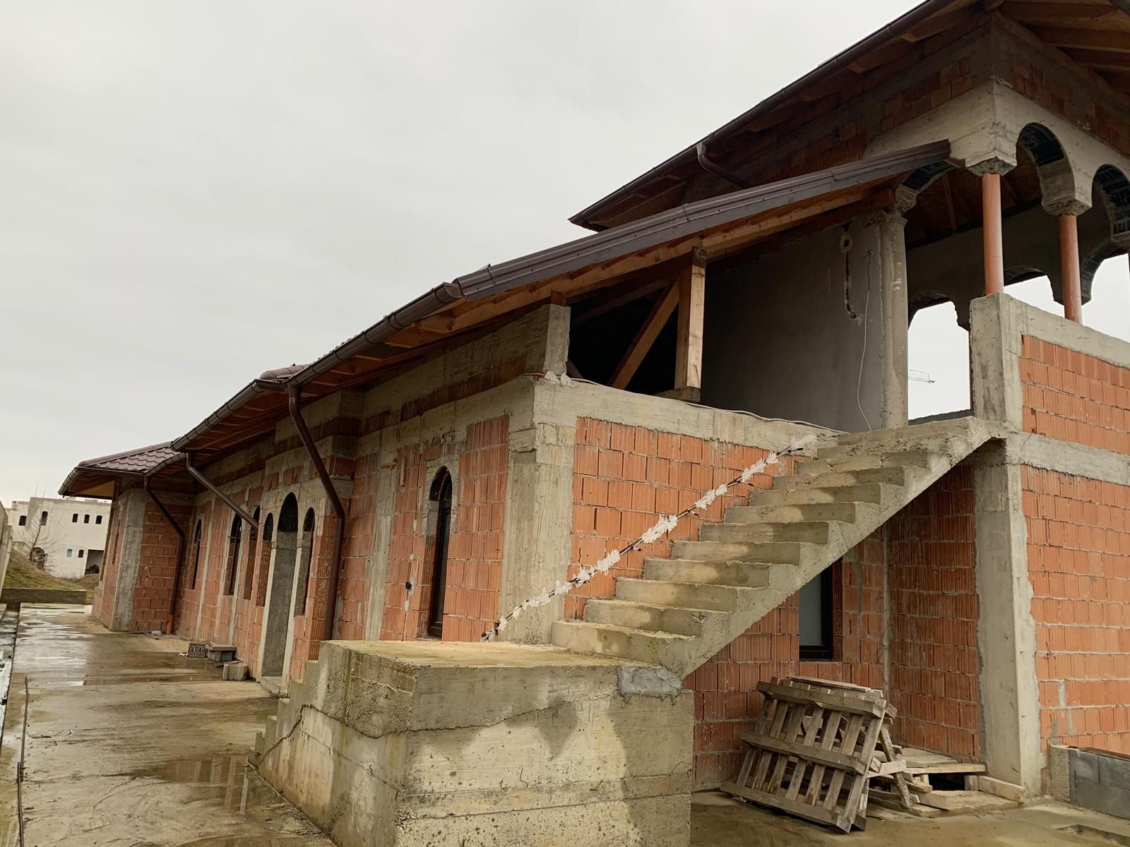 Restructurare și finisaje la o mănăstire din România — imagine 4