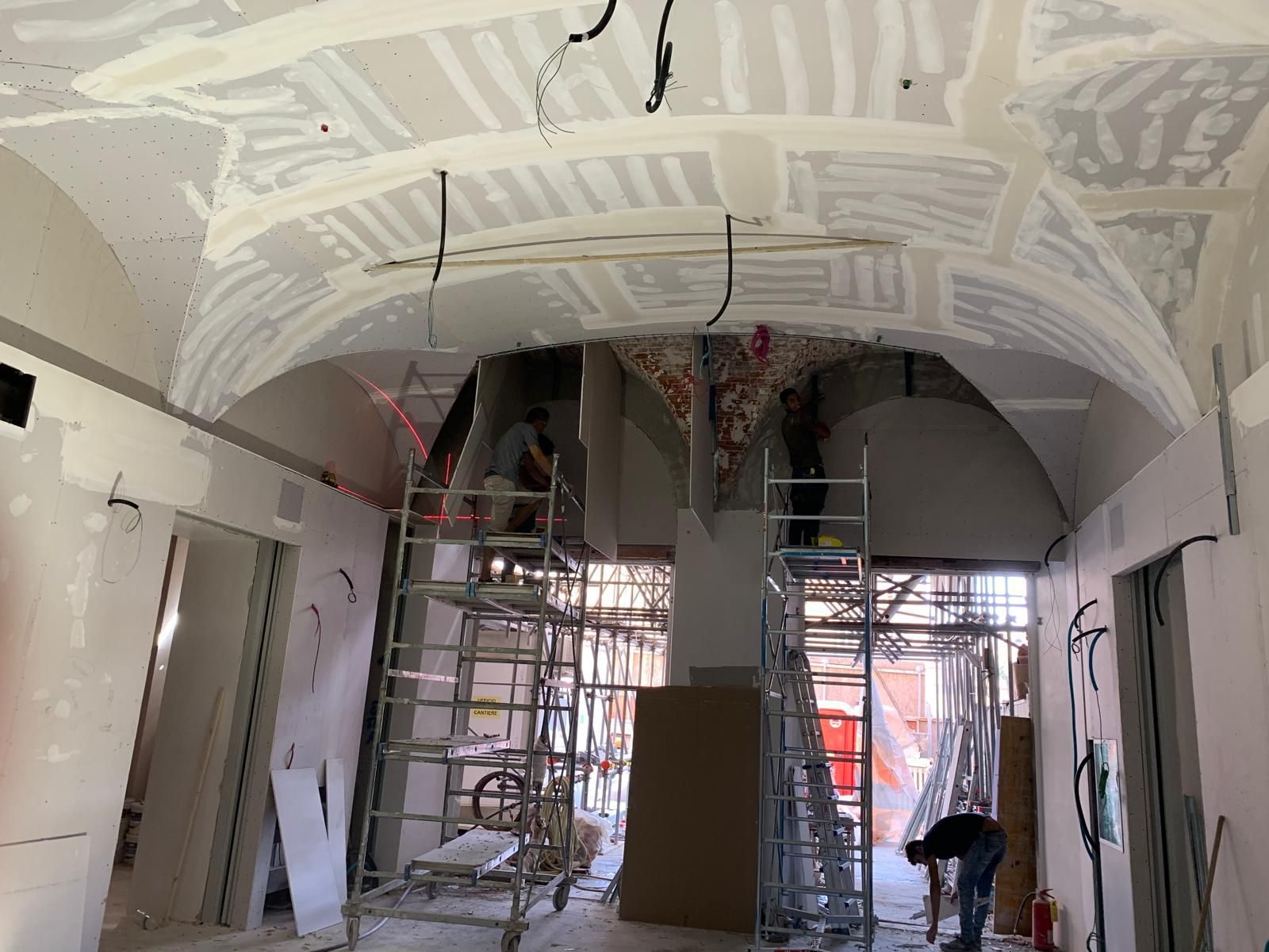 Restructurare și finisaje la o mănăstire din România — imagine 5